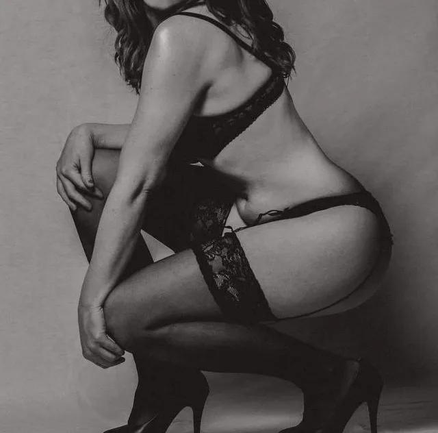 Diana, 30