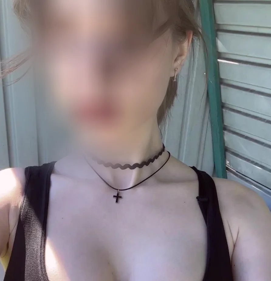 Hanna, 21