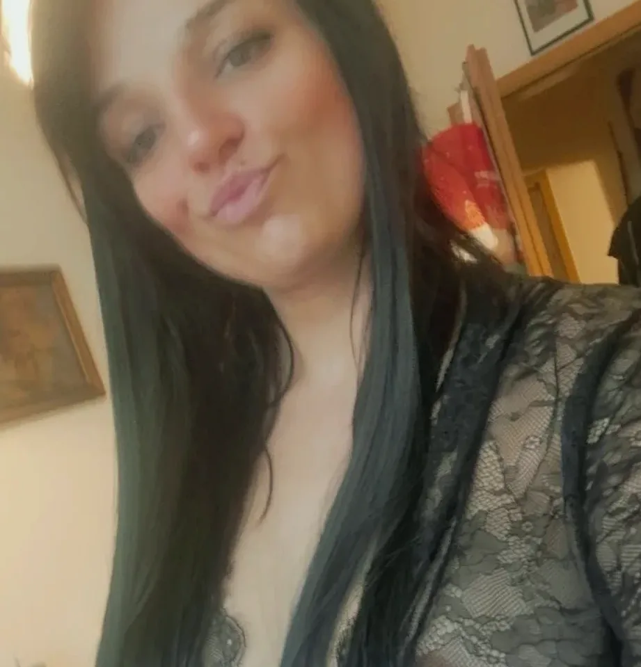 Isabell, 36